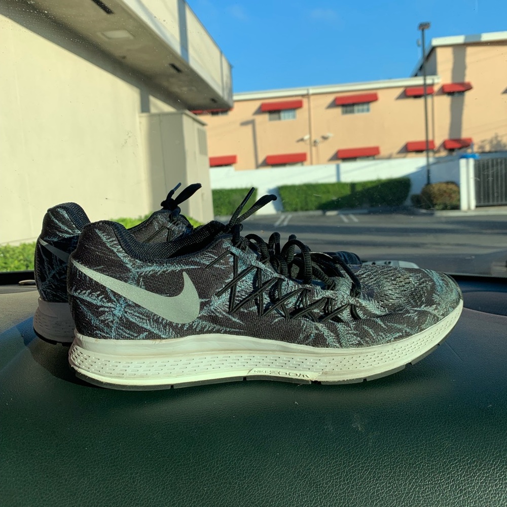 Nike Zoom Pegasus (PRICE NEGOTIABLE)